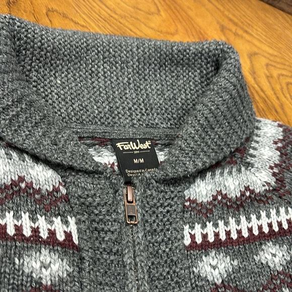 FAR WEST Zippered Cardigan - Picture 5 of 11